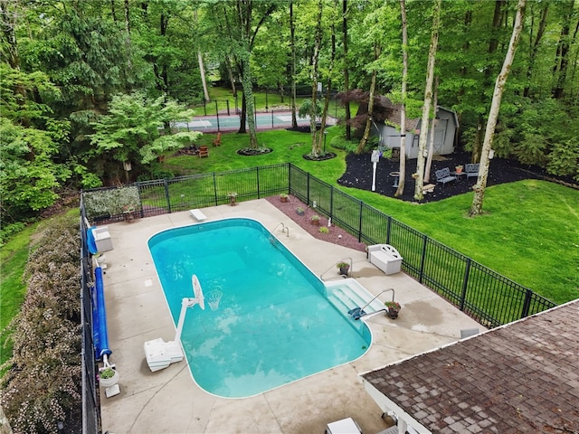 150 Greenfield Rd, Neshannock Twp, PA 16105 - view of swimming pool with a patio and an outdoor structure
