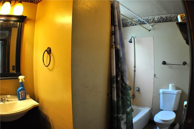 395 Dermond Rd, Hermitage, PA 16148 - full bath featuring vanity, toilet, and shower / bathtub combination with curtain