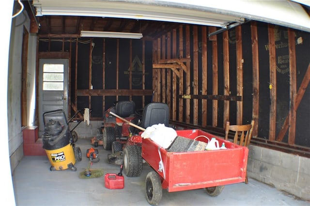 395 Dermond Rd, Hermitage, PA 16148 - view of garage