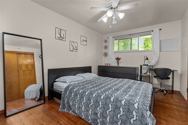 1105 Greentree Rd, Green Tree, PA 15220 - bedroom with wood finished floors, baseboards, and ceiling fan