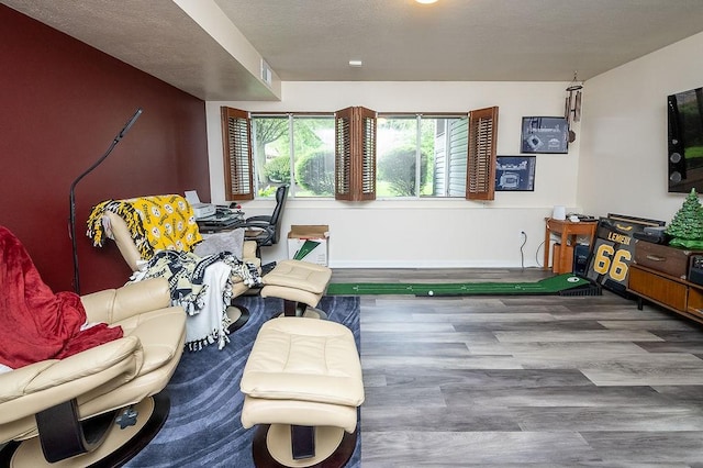 1099 Riverside Dr Unit H, Bridgewater, PA 15009 - living room featuring wood finished floors and baseboards