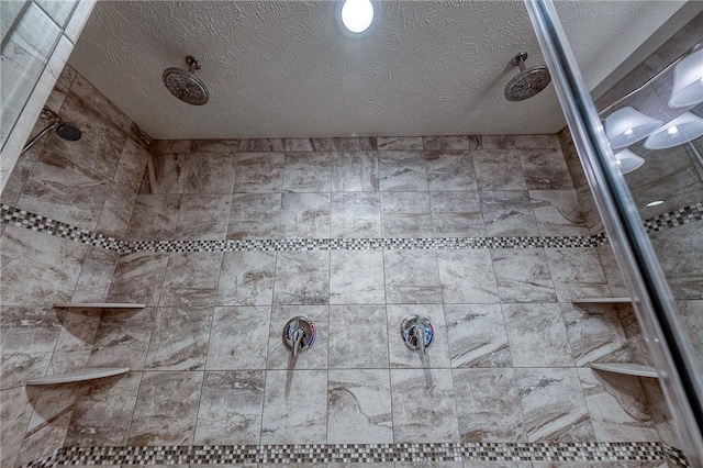 8 Pony Ct, Findlay Twp, PA 15126 - full bath with tiled shower and a textured ceiling