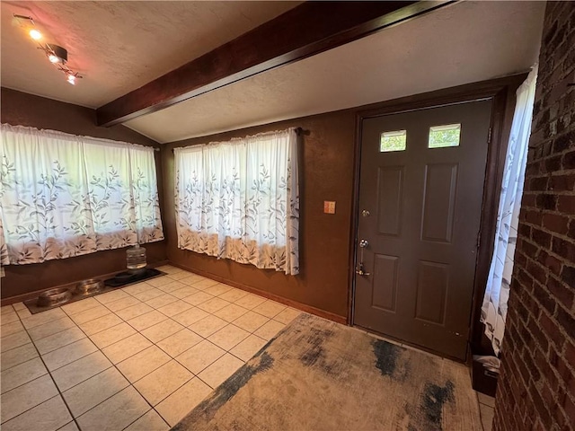 937 Freeport Rd, Natrona Hts/Harrison Twp, PA 15065 - entrance foyer featuring light tile patterned floors and baseboards