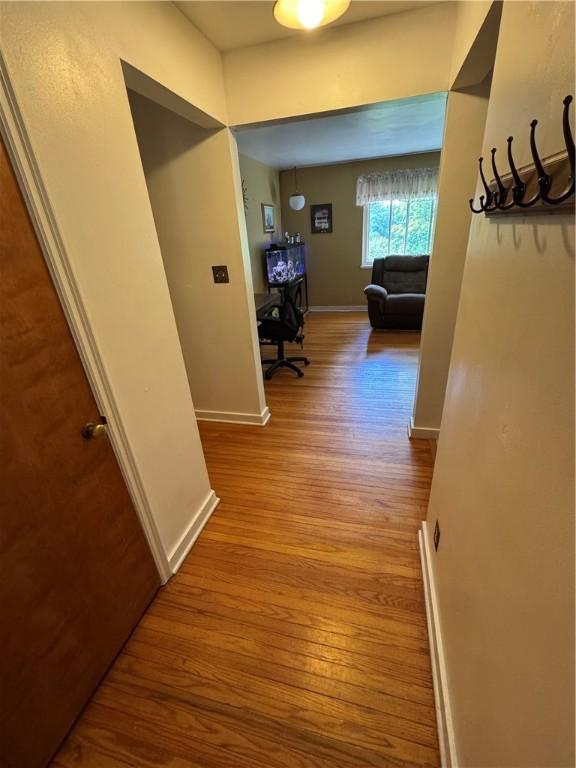 937 Freeport Rd, Natrona Hts/Harrison Twp, PA 15065 - corridor with wood finished floors and baseboards