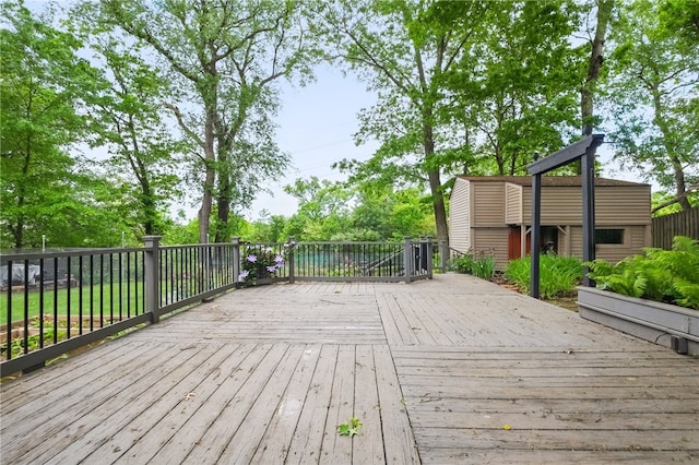 306 Tadmar Ave, Ross Twp, PA 15237 - view of wooden terrace