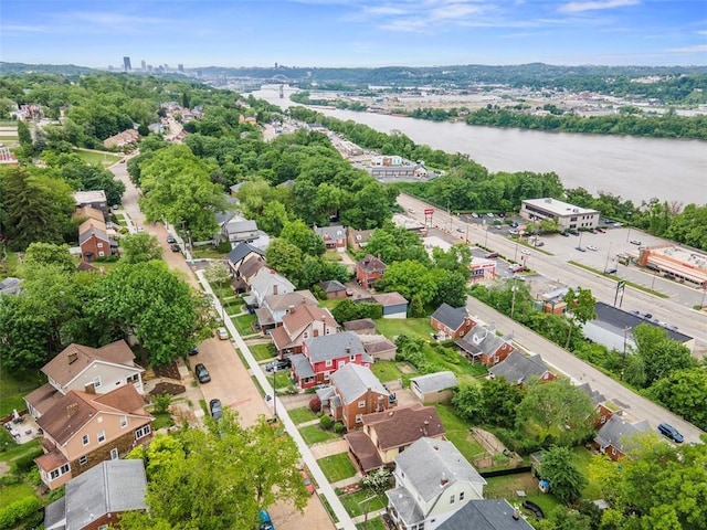 952 Jackman Ave, Avalon, PA 15202 - aerial view of residential area featuring a large body of water