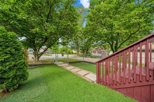 510 Central Ave E, Washington Boro, PA 15301 - view of yard