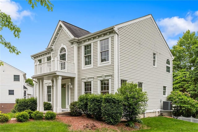 117 Trailside Ct, North Fayette, PA 15108 - view of front of property featuring a balcony, central air condition unit, and a front lawn
