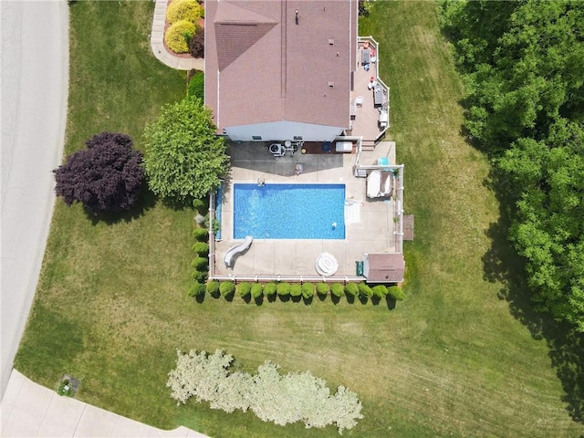 115 Tartan Dr, Hempfield Twp Wml, PA 15601 - aerial view of a pool