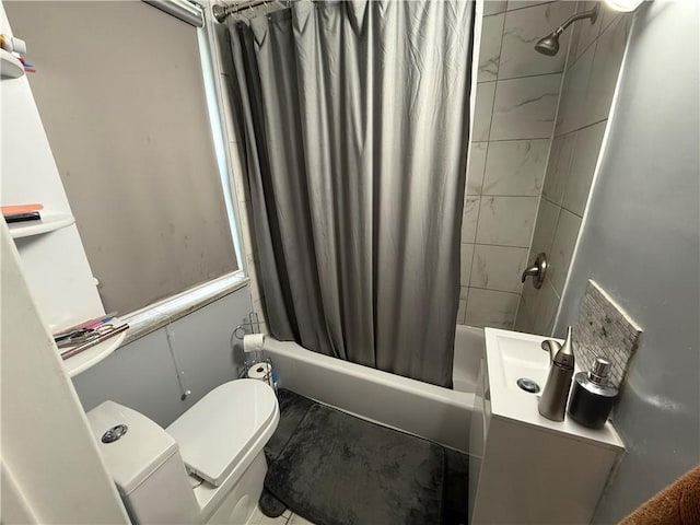 3121 Crab Hollow Rd, Penn Hills, PA 15235 - bathroom with shower / bathtub combination with curtain and toilet