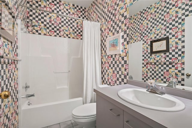 202 N Woodland Rd, Shadyside, PA 15232 - full bath featuring vanity, shower / bath combo, toilet, and tile patterned floors