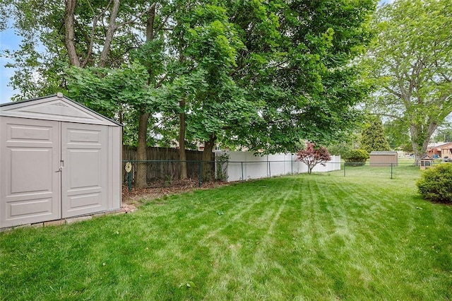 3353 Mcroberts Rd, Castle Shannon, PA 15234 - view of yard