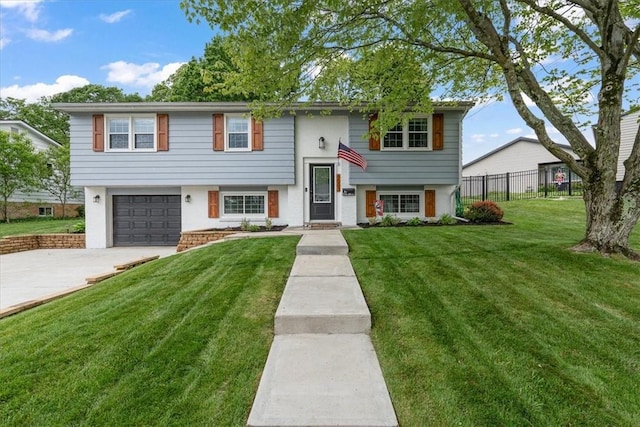 6003 Kingston Dr, Hopewell Twp Bea, PA 15001 - split foyer home featuring a garage and concrete driveway