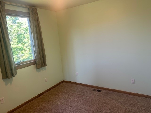 1320 High, Jefferson Hills, PA 15025 - carpeted empty room with baseboards