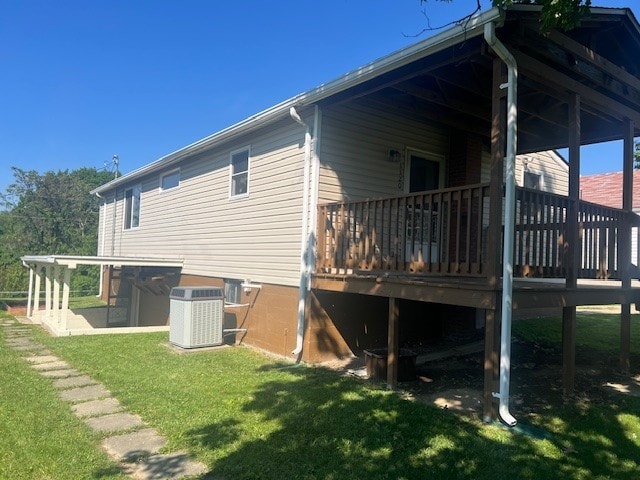 1320 High, Jefferson Hills, PA 15025 - back of house with central AC, a yard, and a wooden deck
