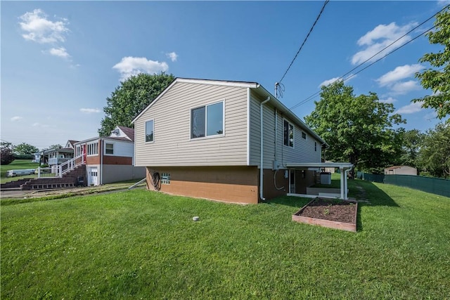 1320 High, Jefferson Hills, PA 15025 - view of side of home