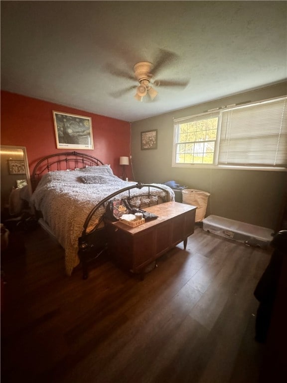 1060 Sugar Run Rd, Nottingham, PA 15367 - bedroom featuring wood finished floors and ceiling fan