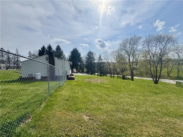 1060 Sugar Run Rd, Nottingham, PA 15367 - view of yard
