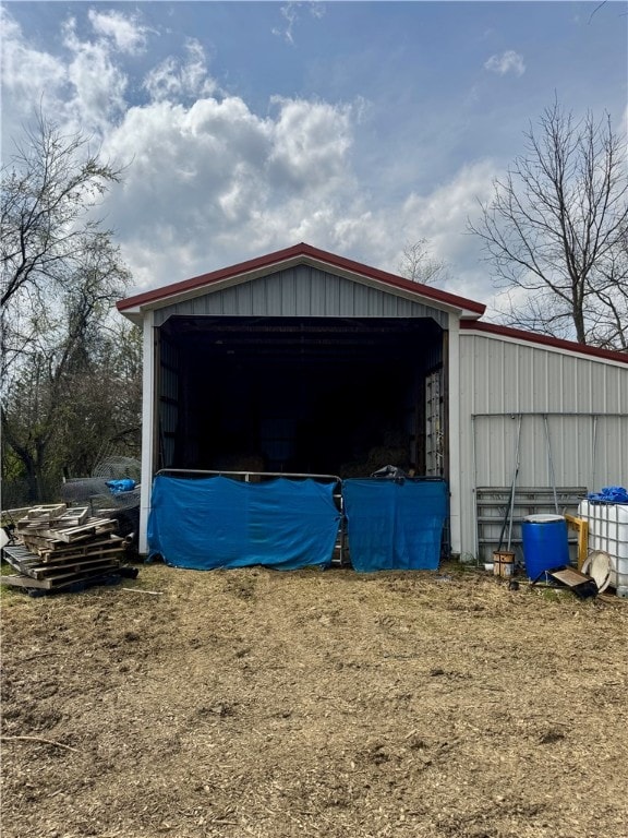 1060 Sugar Run Rd, Nottingham, PA 15367 - view of outbuilding