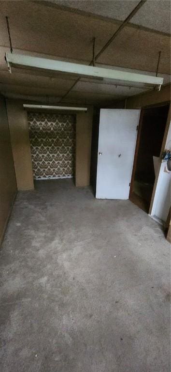 225 Keystone Way, Ellwood City Law, PA 16117 - view of garage