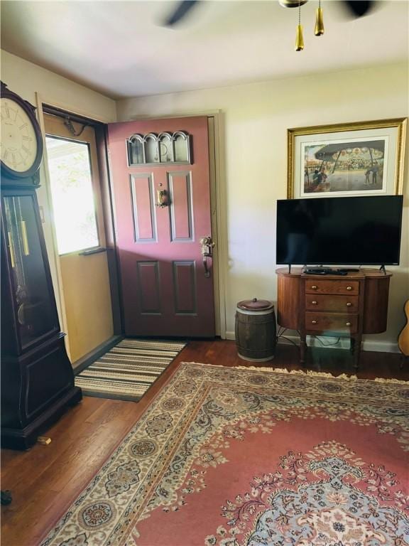 389 Beech Rd, Plum Boro, PA 15239 - entrance foyer featuring wood finished floors and baseboards