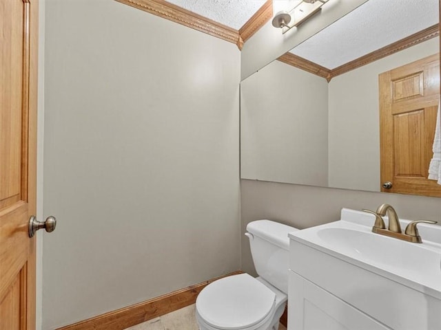 13 Westchester Ct, Robinson Twp Nwa, PA 15136 - bathroom featuring crown molding, vanity, toilet, and a textured ceiling