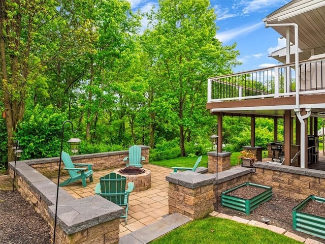13 Westchester Ct, Robinson Twp Nwa, PA 15136 - view of patio / terrace with an outdoor fire pit