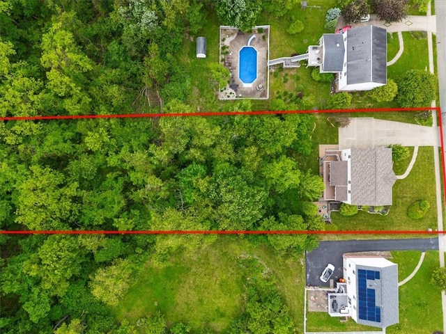 13 Westchester Ct, Robinson Twp Nwa, PA 15136 - view of property location with property boundaries highlighted and a pool area