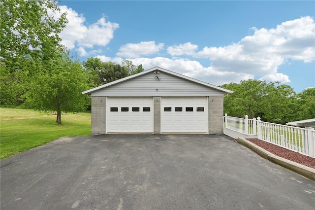 1509 Edmon Rd, Kiskiminetas Twp, PA 15618 - view of detached garage