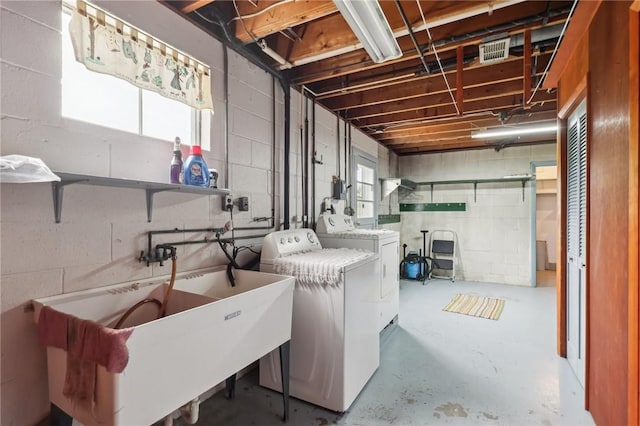 1509 Edmon Rd, Kiskiminetas Twp, PA 15618 - below grade area with separate washer and dryer and a sink