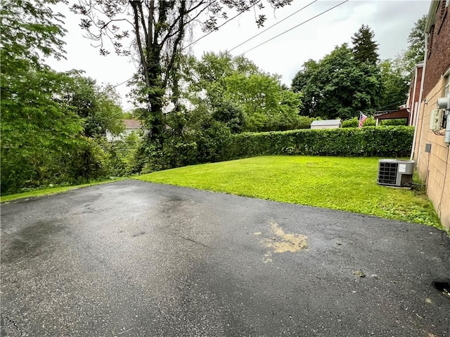 3329 Recker Dr, Baldwin Boro, PA 15227 - view of asphalt road