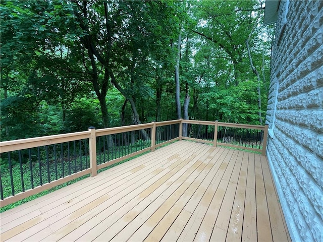 23 Columbia Park, Hempfield Twp Mer, PA 16125 - view of wooden terrace