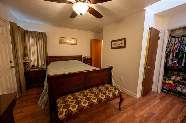 127 Burns Ave, Chippewa Twp, PA 15010 - bedroom with wood finished floors, baseboards, a ceiling fan, and a closet