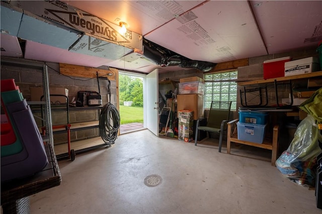 127 Burns Ave, Chippewa Twp, PA 15010 - view of garage