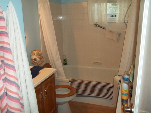 109 Mason Dr, Shaler, PA 15116 - full bathroom with shower / tub combo with curtain, toilet, vanity, and wood finished floors