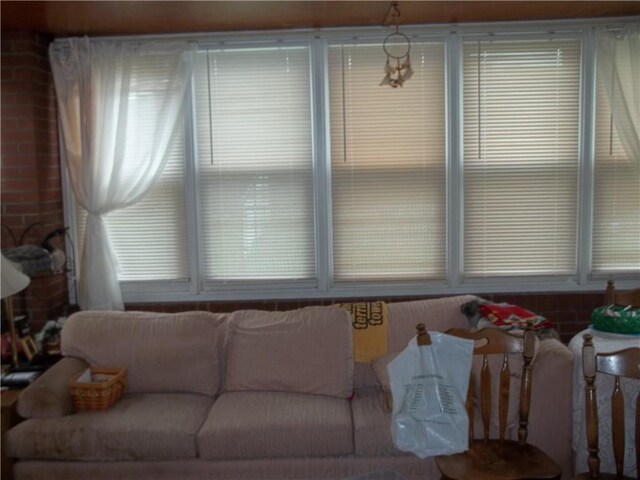 109 Mason Dr, Shaler, PA 15116 - view of living area
