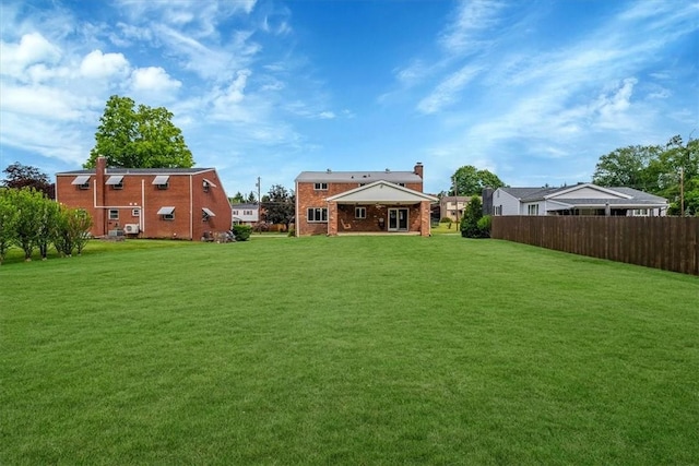 200 Spartan Dr, Bethel Park, PA 15102 - view of yard
