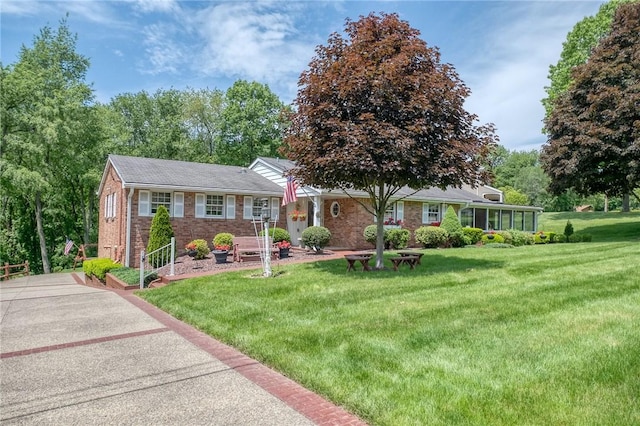 117 Glenfield Dr, Brighton Twp, PA 15009 - ranch-style house with brick siding and a front yard