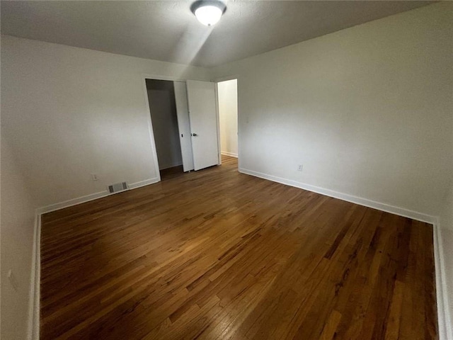 1123 Blue Jay Dr, Pittsburgh, PA 15243 - empty room featuring wood finished floors and baseboards