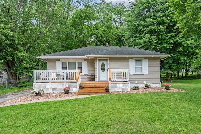 1433 Johnson St, Union Twp Law, PA 16101 - view of front of house with a front yard