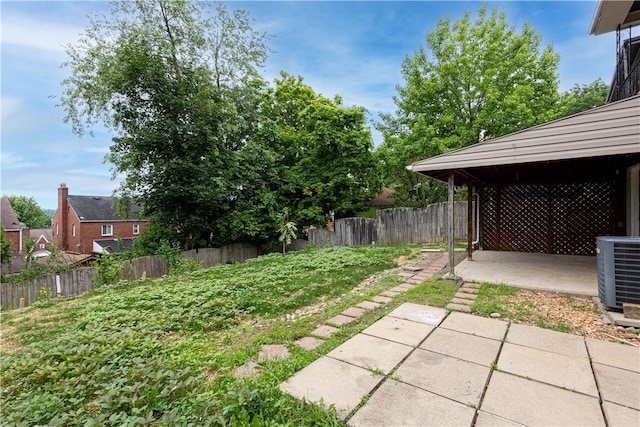 2352 Edgar St, Carrick, PA 15210 - fenced backyard with a patio and central AC