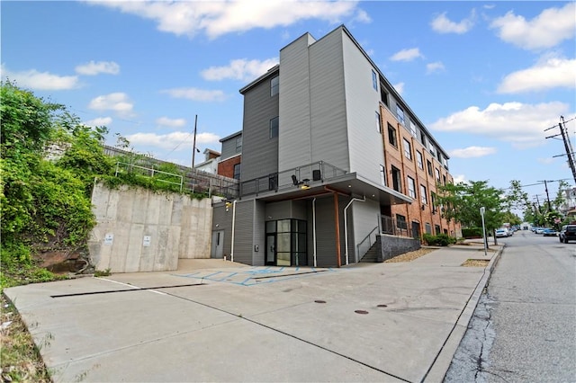 622 Gross St Unit 104, Bloomfield, PA 15224 - view of rear view of house