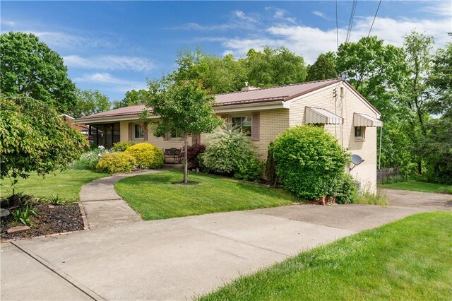 407 Neola Cir, Ross Twp, PA 15237 - single story home with a front yard and brick siding