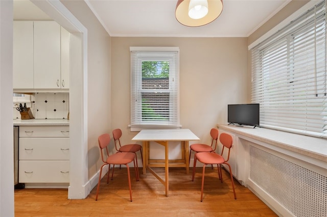 2323 Tilbury Ave, Squirrel Hill, PA 15217 - sitting room with crown molding, light wood-type flooring, and baseboards