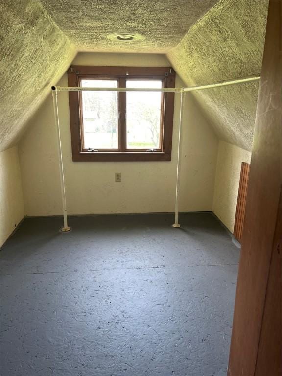 88 Fleming Rd, Pine Twp Mer, PA 16127 - bonus room with vaulted ceiling and a textured ceiling