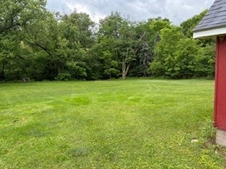 1877 Main St, Arona, PA 15617 - view of grassy yard