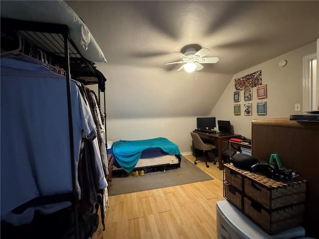 1022-1024 S Trenton Ave, Regent Square, PA 15221 - bedroom with light wood finished floors, a desk, lofted ceiling, and ceiling fan