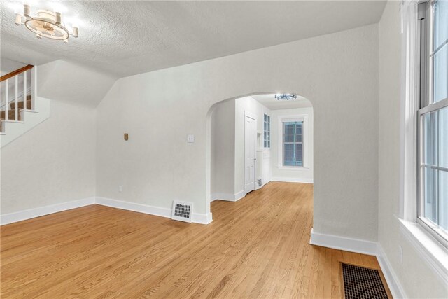 92 Pittsburgh Cir, Ellwood City, PA 16117 - photo 12