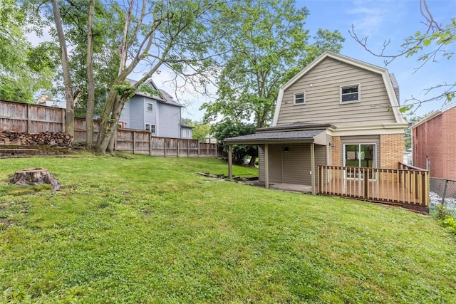 44 Pasadena St, Mt Washington, PA 15211 - view of yard with a deck
