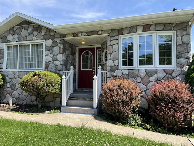 100 Rohaley Ln, Menallen Twp, PA 15480 - doorway to property with stone siding
